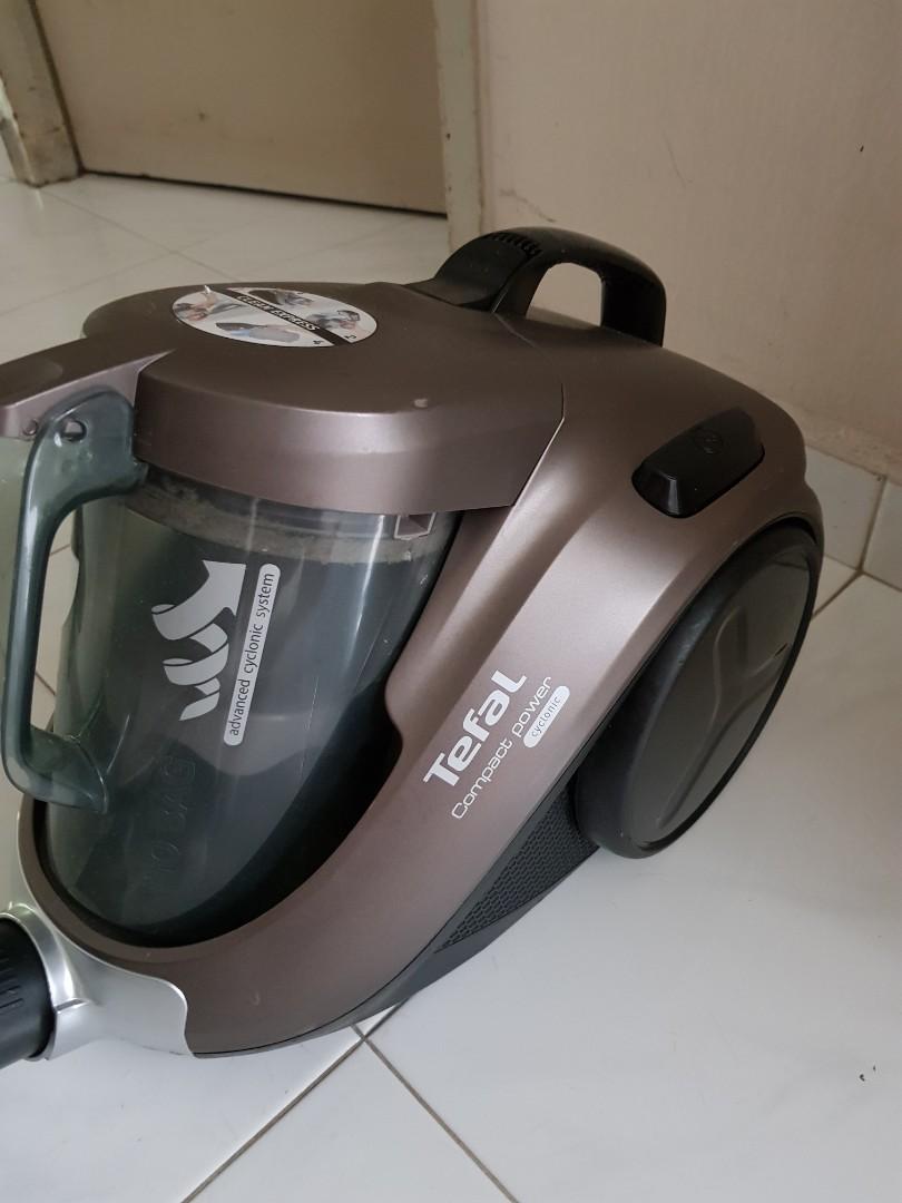 Tefal Compact Power Cyclonic Bagless Vacuum Cleaner, TV & Home ...