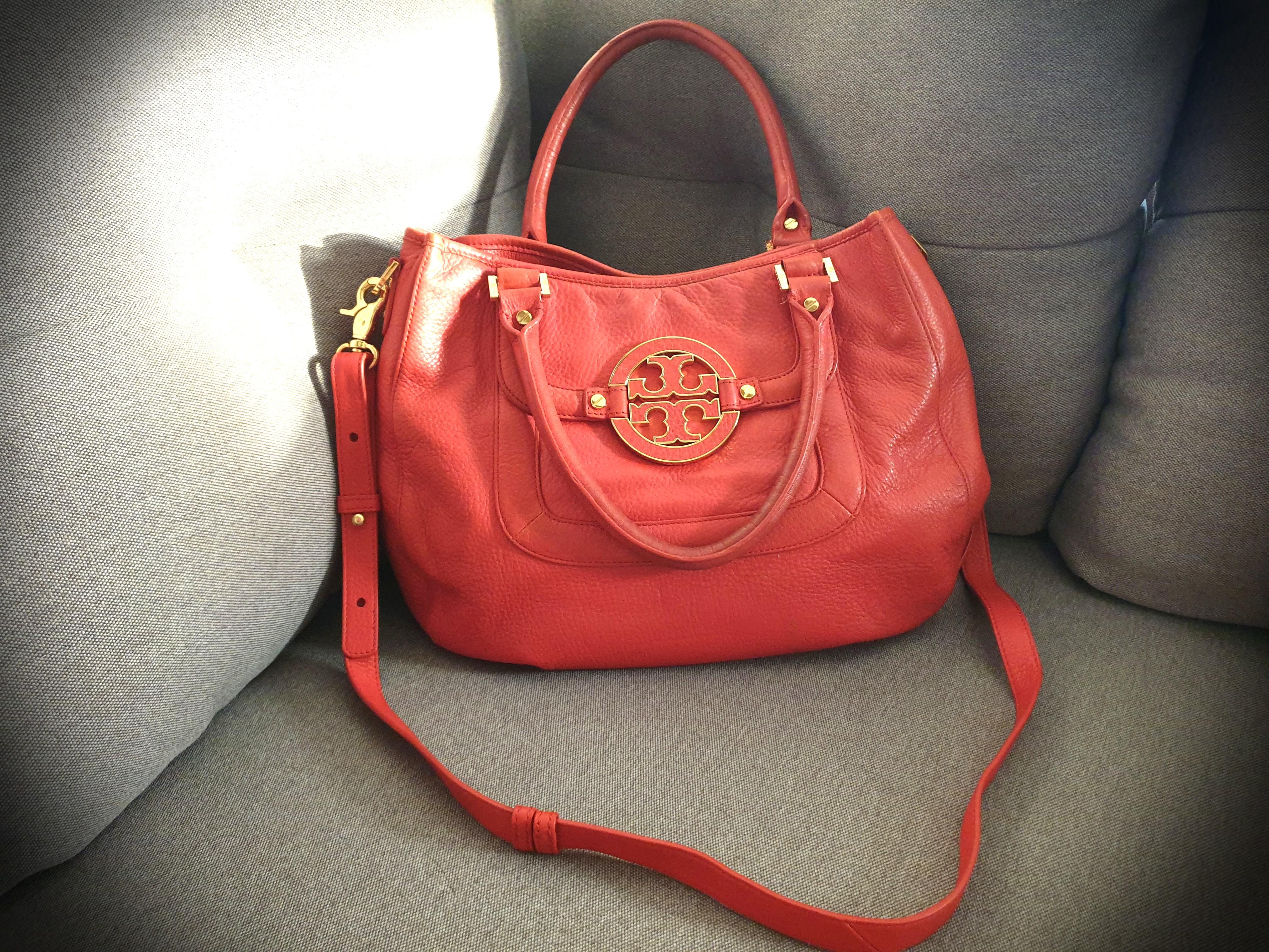 Tory Burch 2 way bag, Luxury, Bags & Wallets on Carousell