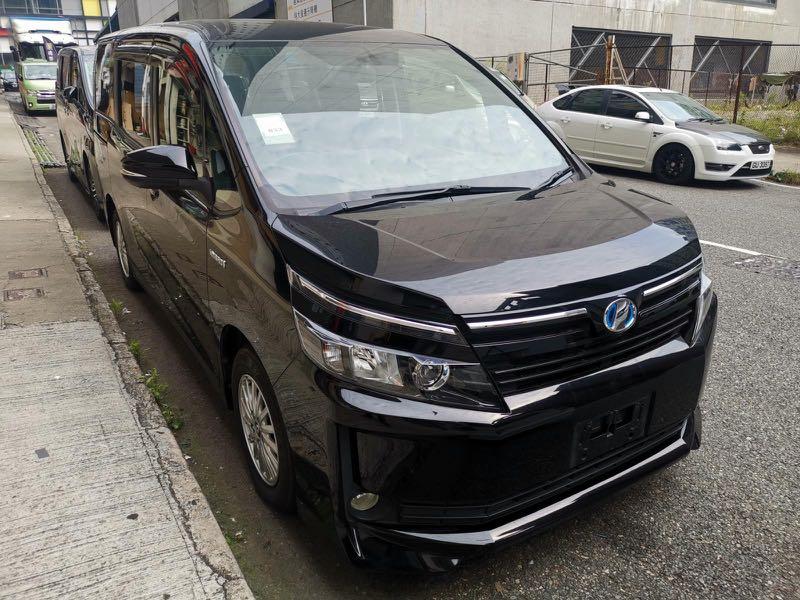 Toyota voxy hybrid 2018 Toyota voxy hybrid 2018