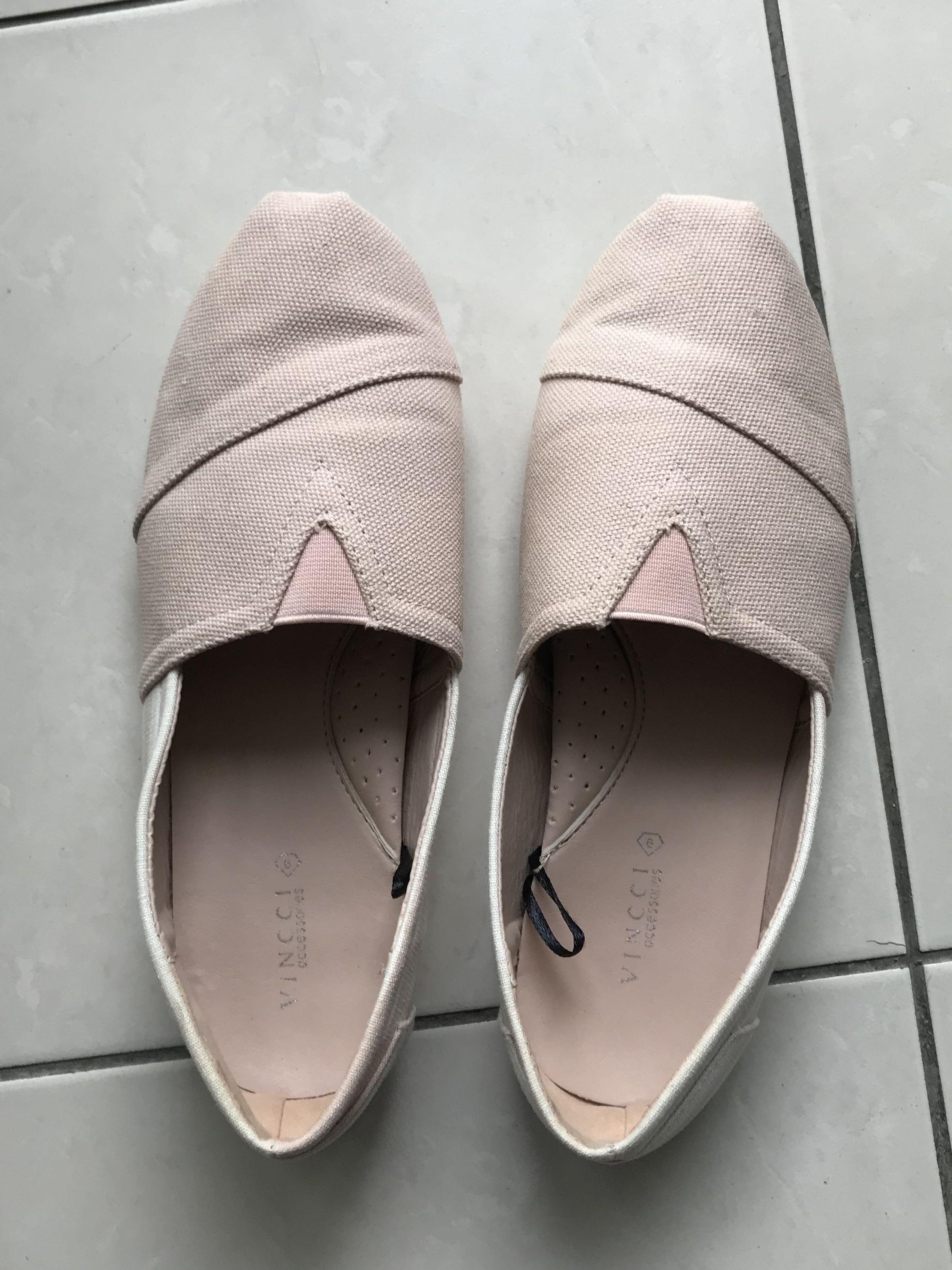 slip on vincci