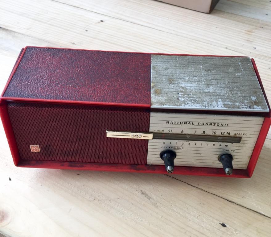 Vintage National Panasonic Transistor radio, Hobbies & Toys, Memorabilia &  Collectibles, Vintage Collectibles on Carousell