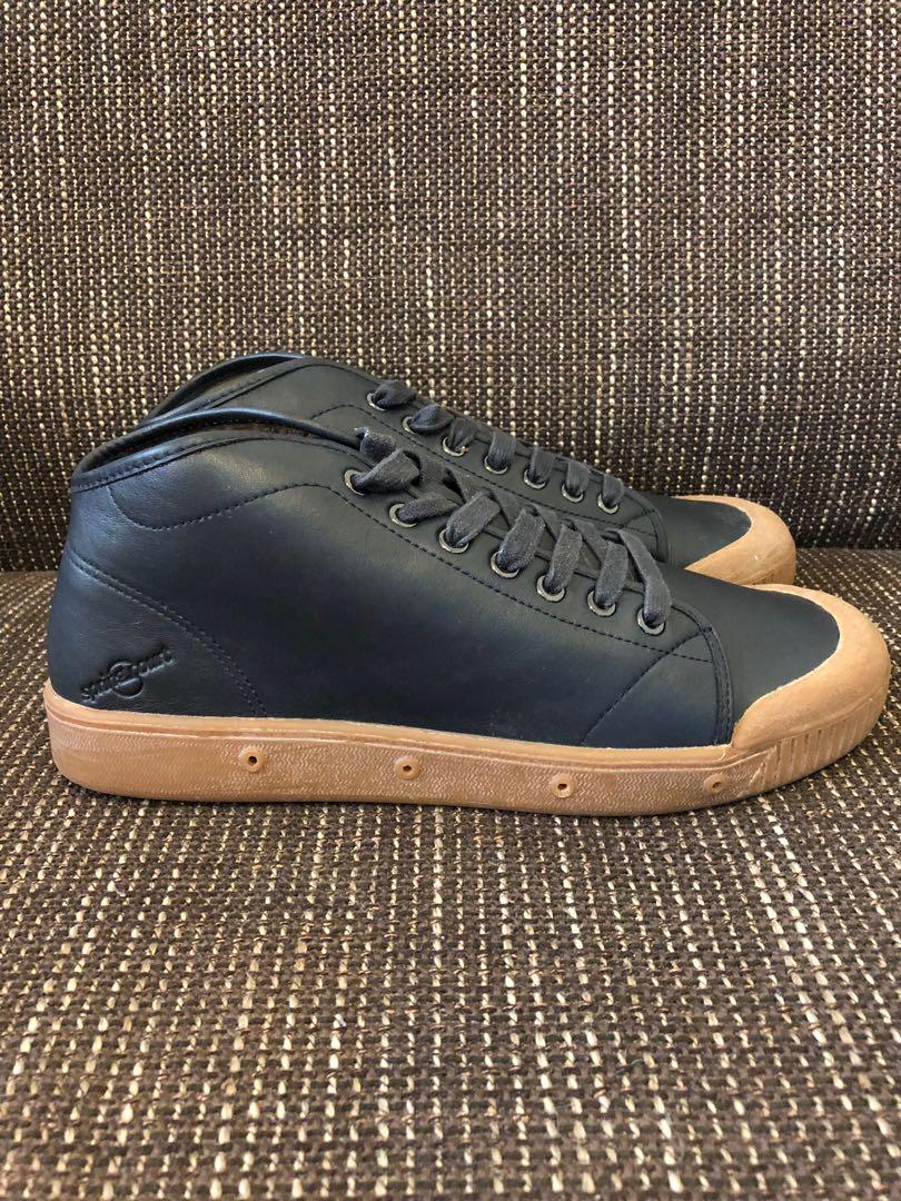 法國 潮牌spring Court 八十年品牌經典帆布鞋 他的時尚 鞋子在旋轉拍賣