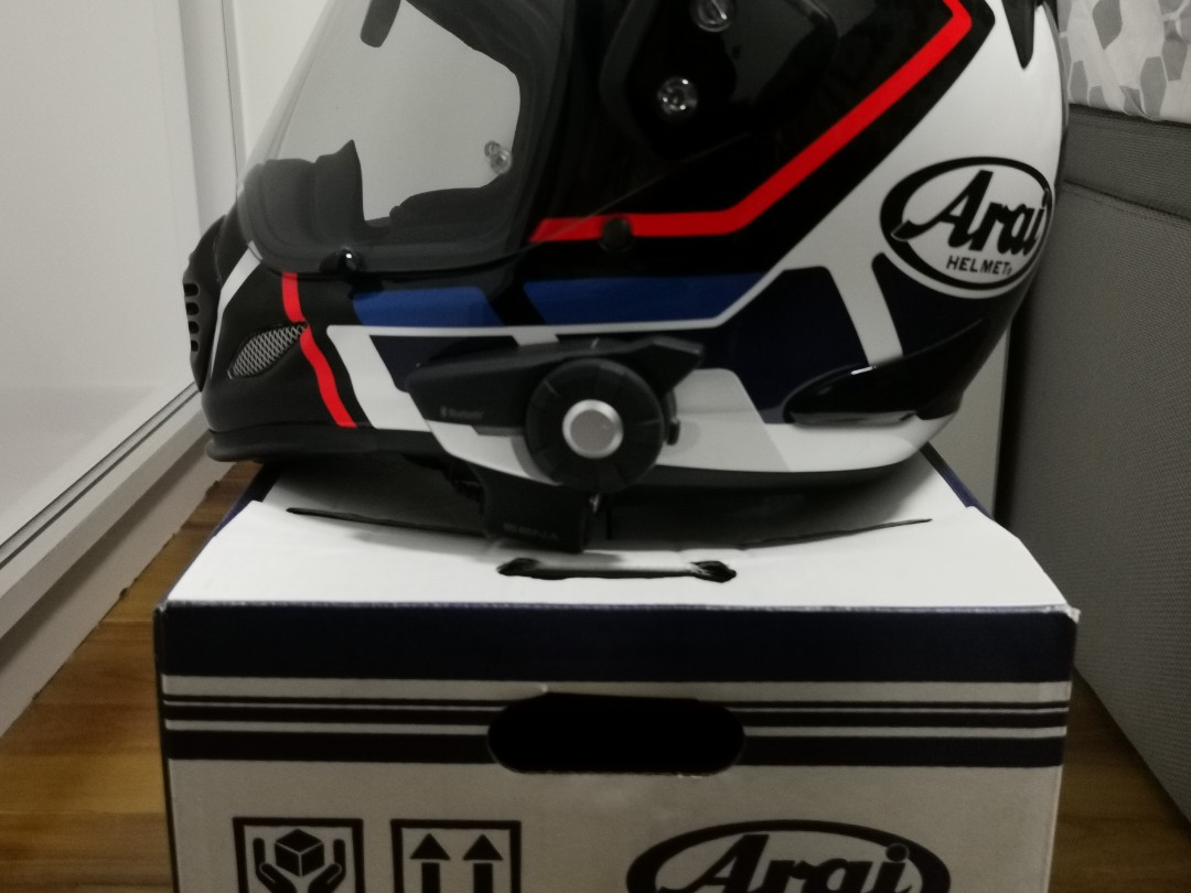 Arai tour x4 sena top