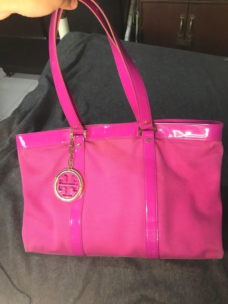 Authentic Tory Burch Hot Pink Canvas and Patent Leather Jane Large Tote,  Luxury, Bags & Wallets on Carousell