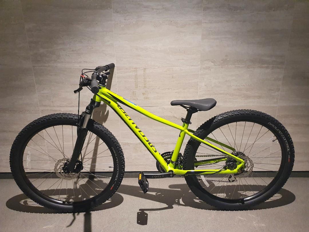 Specialized pitch shop sport green