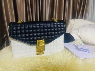 (Category: ) located in . Submitted by merrysa (Listing ID 1025204289, Image 1). Description: .