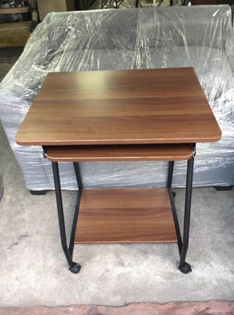 Computer table w/out drawer (Category: Tables & Sets) located in Quezon City. Submitted by tjfurnitureph (Listing ID 1025279781, Image 1). Description: Computer table w/o drawer We deliver via lalamove, grab .