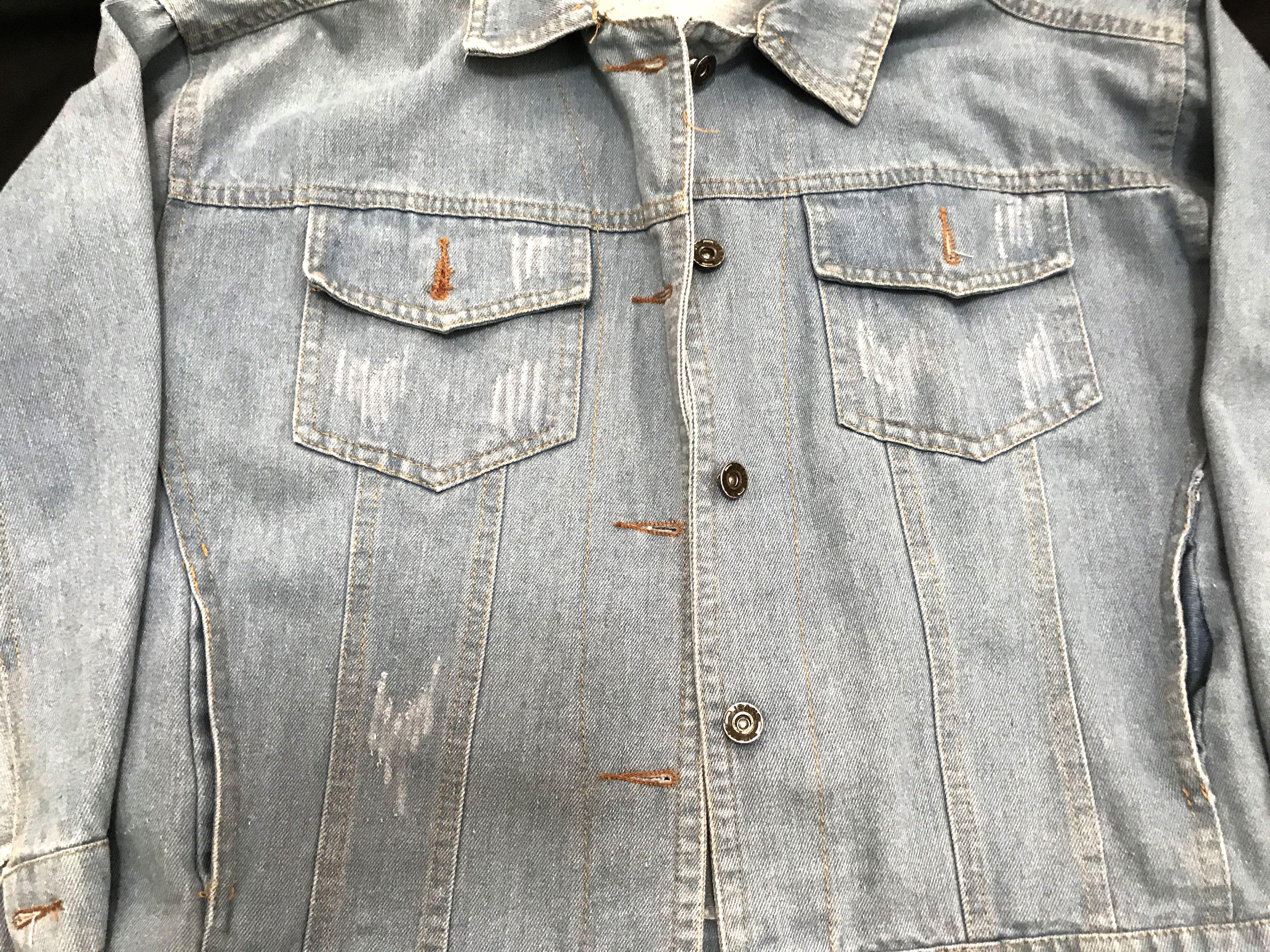 Denim Jacket (Category: Coats, Jackets and Outerwear) located in Singapore. Submitted by daann (Listing ID 1025141721, Image 2). Description: Ptp: 20 inches Length down from pit: 11.5 inches Colour closest to last photo The “scratches” in the 2nd pic is actually the original design. Pockets on the side :) Free nm.
