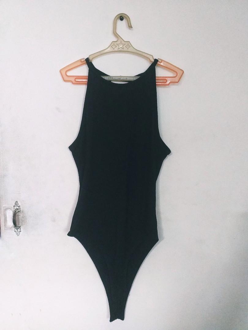 H M Backless One Piece Women S Fashion Tops Sleeveless On Carousell