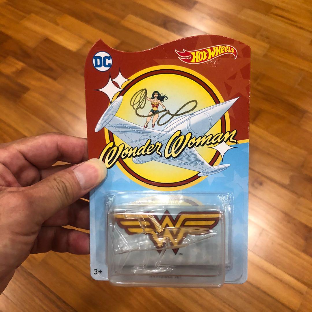 hot wheels wonder woman invisible jet