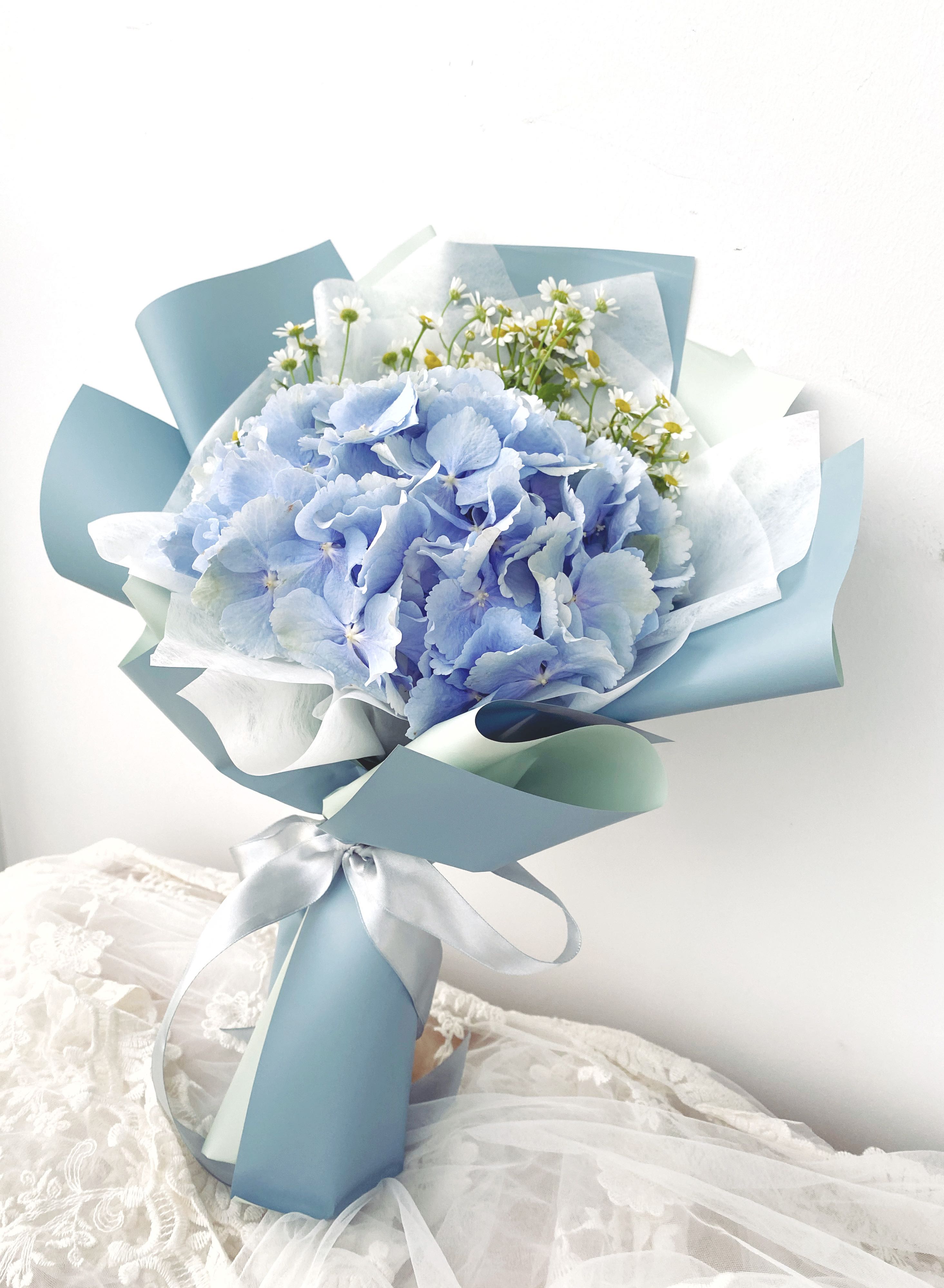 Hydrangeas bouquet flowers delivery premium wrapping