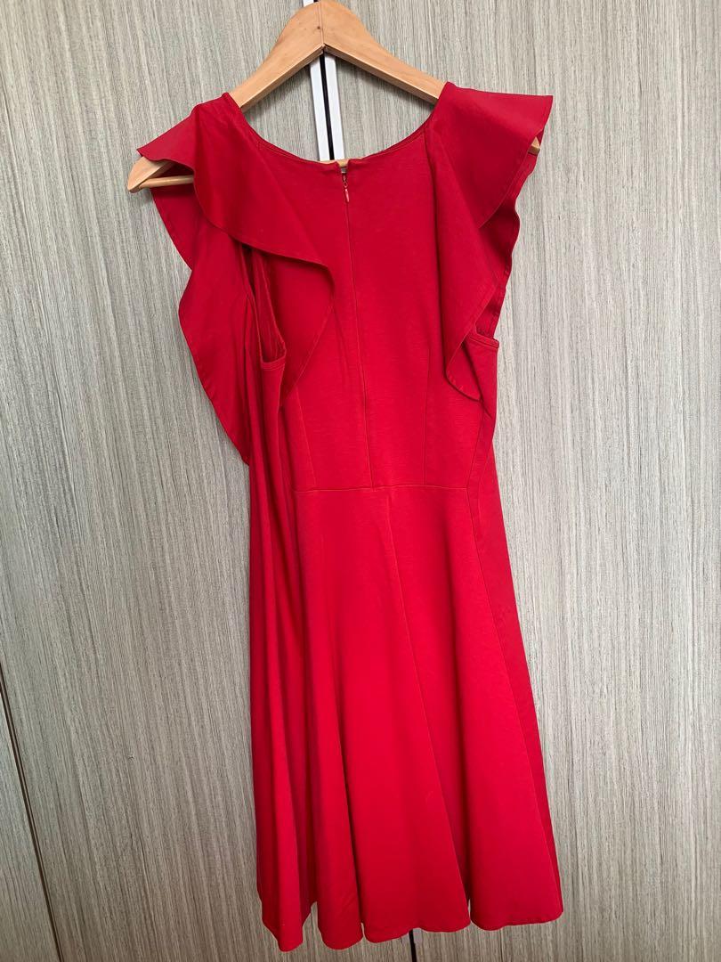 Red discount dress company