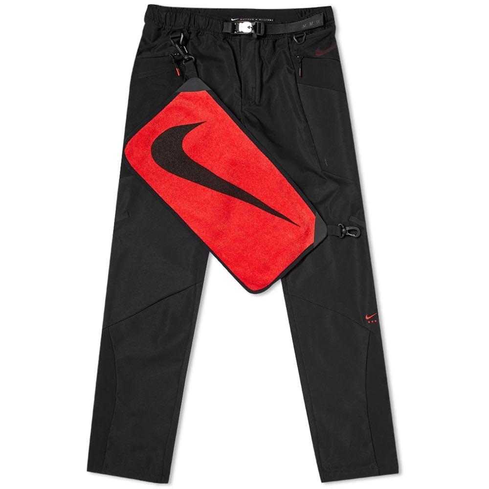 Nike technical pants 2025