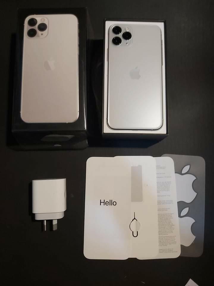 iPhone 11 256GB - White - Unlocked