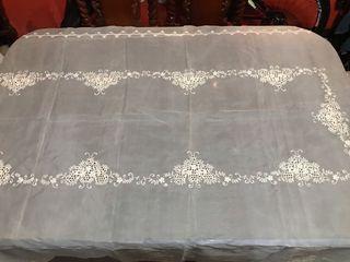 Jusi Tablecloth for 12 seater