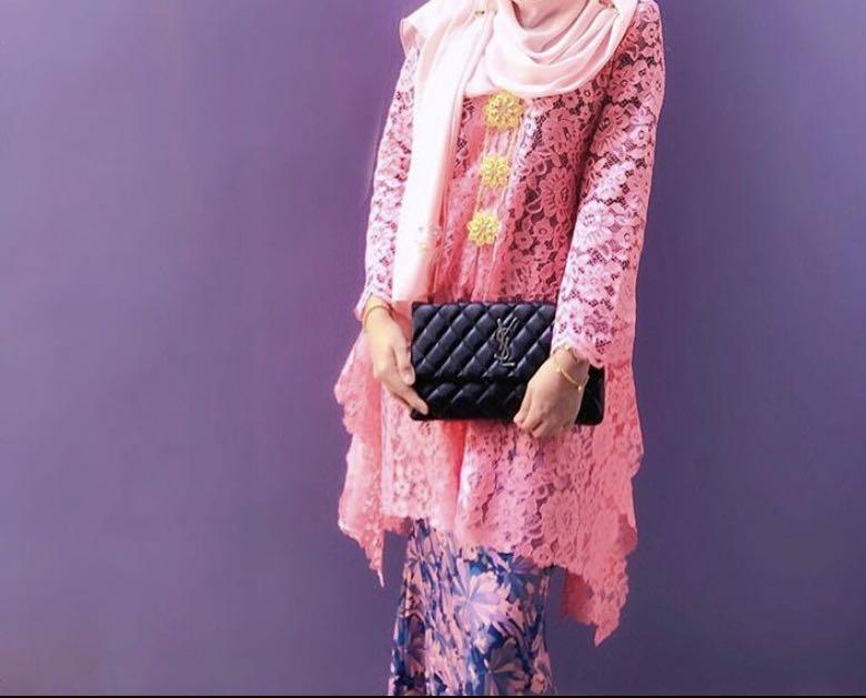 Lace Baju Kurung Women S Fashion Muslimah Fashion Baju Kurung Sets On Carousell