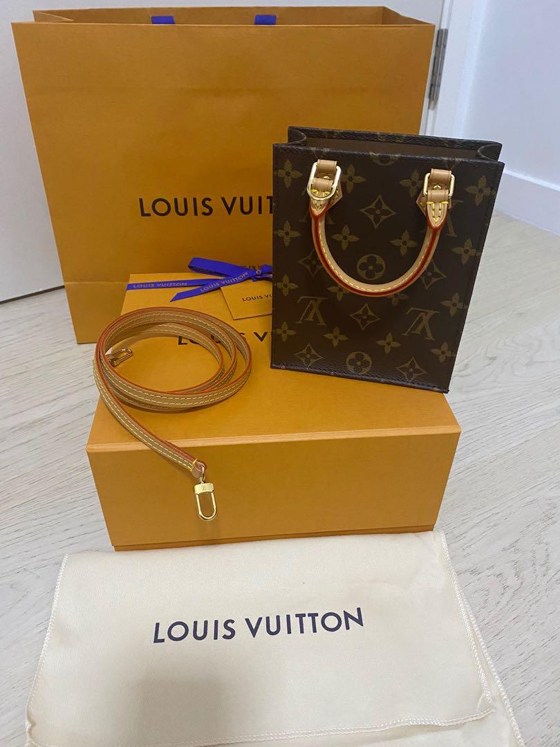 LV petit sac plat vs fold me pouch. Which should i go for? : r/Louisvuitton