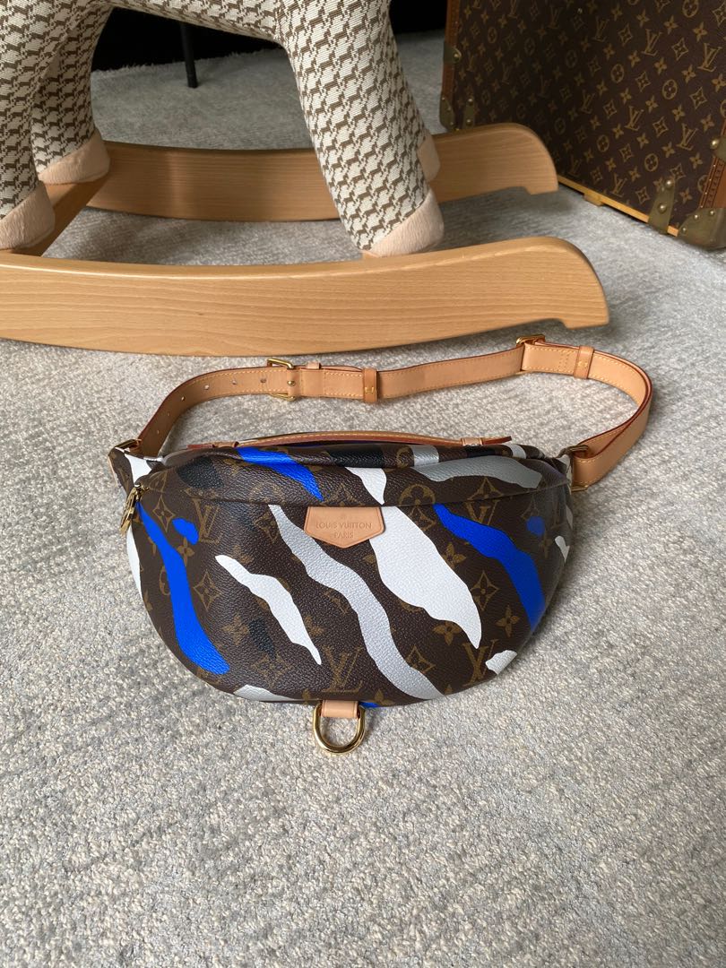 Louis Vuitton X League of Legend Bumbag, Luxury, Bags & Wallets on Carousell