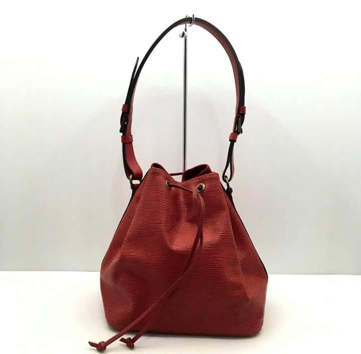 LV Noe Epi Petite Bag (Category: Luxury Bags & Wallets) located in Carmona. Submitted by bagislifeshop (Listing ID 1025173567, Image 1). Description: 100% Authentic LV Noe Noe Epi Petite Bag Condition 8/10 Comes with Standard Dustbag Disclaimer: We are not affiliated with any of the brands featured. All trademarks and copyrights remain solely to the Brand Owners..