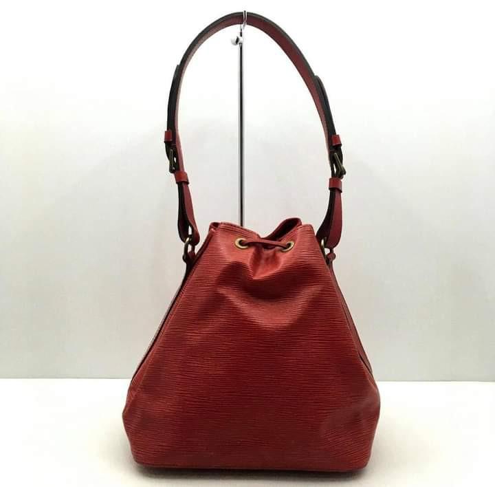 LV Noe Epi Petite Bag (Category: Luxury Bags & Wallets) located in Carmona. Submitted by bagislifeshop (Listing ID 1025173567, Image 2). Description: 100% Authentic LV Noe Noe Epi Petite Bag Condition 8/10 Comes with Standard Dustbag Disclaimer: We are not affiliated with any of the brands featured. All trademarks and copyrights remain solely to the Brand Owners..