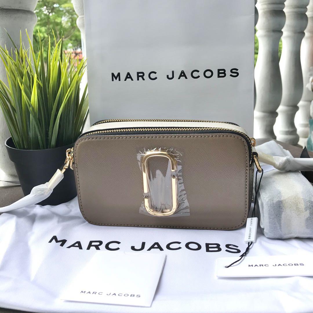 Marc Jacobs Snapshot DTM Sunkissed Sling Bag, Luxury, Bags & Wallets on  Carousell