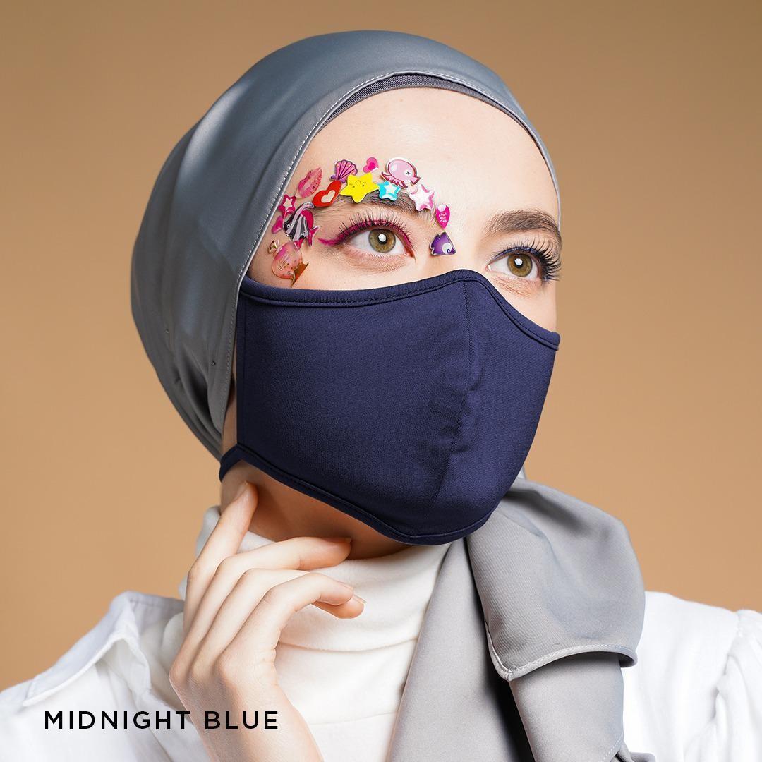 how to wear a mask with a hijab