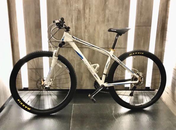 29er medium mountain bike