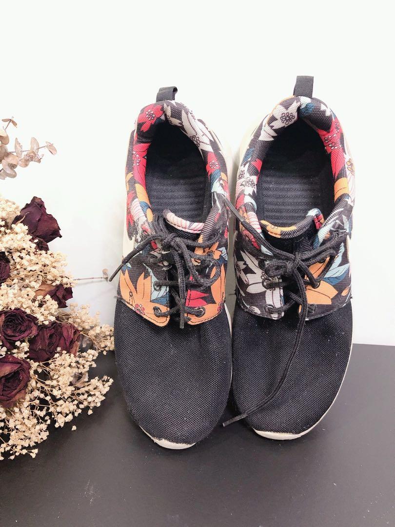 Limited edition roshes discount