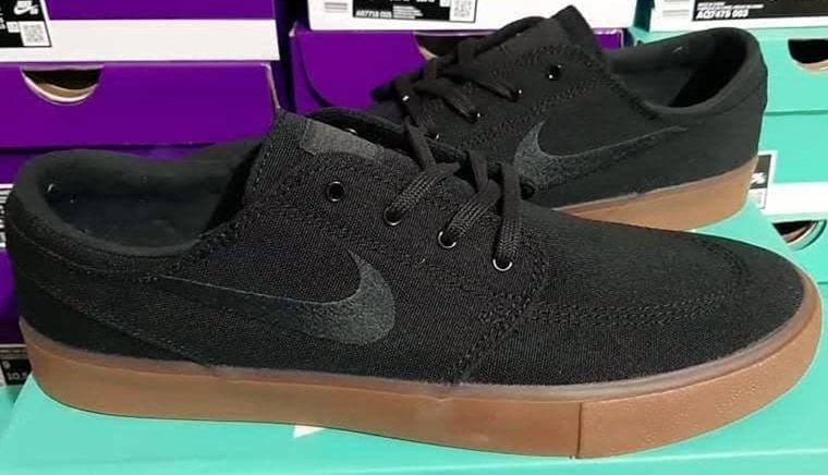 Nike Sb Zoom Stefan Janoski Rm Canvas Double Black Gum Men S Fashion Watches Accessories Caps Hats On Carousell