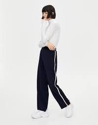Pull&Bear Pants (Category: Other Bottoms) located in Singapore. Submitted by junestan (Listing ID 1025254061, Image 1). Description: Brand new Pull&Bear Pants Sporty pants with side stripes .