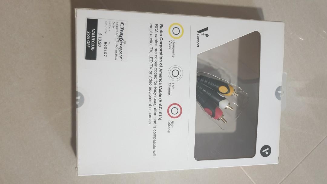 RCA cable (Category: Cables & Adaptors) located in Singapore. Submitted by cclimh (Listing ID 1025190036, Image 2). Description: Valor brand mail included.
