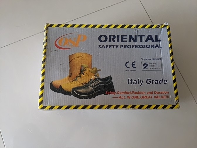 Safety boots size 41 UK 7, Men's 