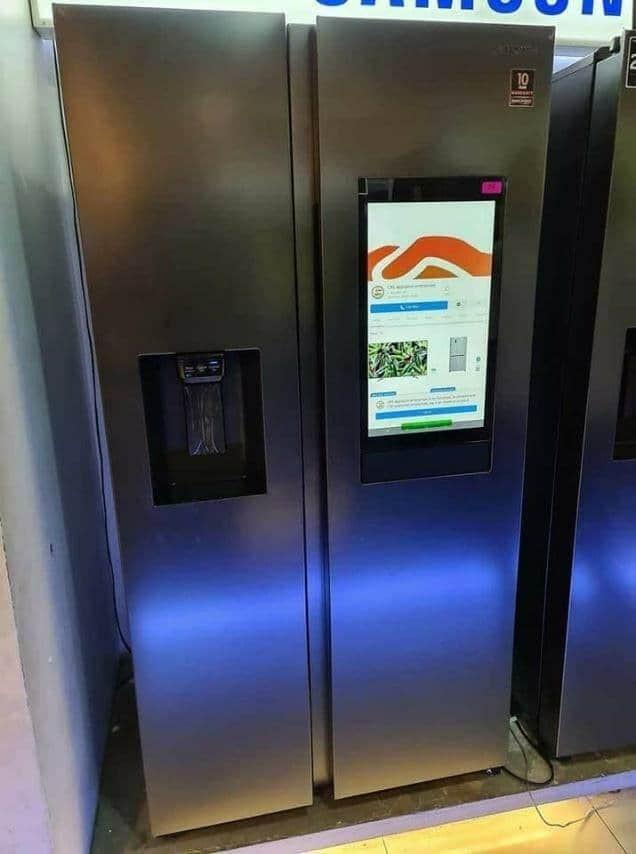 Samsung side by side ref (Category: Refrigerators and Freezers) located in Quezon City. Submitted by daligcon19 (Listing ID 1025165068, Image 1). Description: WoW!!! NEW MODEL SAMSUNG!! Samsung RS64T5F01B4 23.2 cu.ft. Side by Side Refrigerator CASH: 120,000 Pm for additional discount.. 23.2 CU.FT. Family Hub Side by Side with Smart Things ConnectivityFamily BoardInternet of Things (Wi-Fi Enabled)Non-Plumbing Ice and Water DispenserSpace MaxRecess