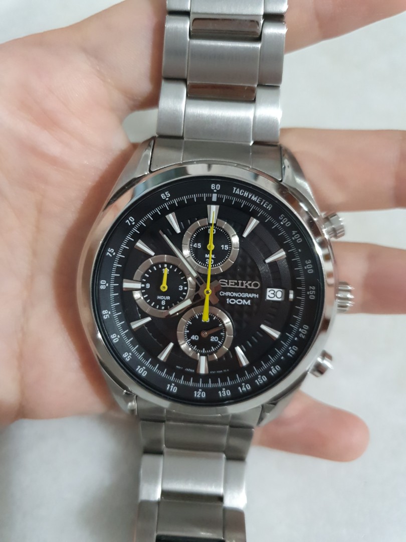 Seiko Chronograph 100m Water Resistant Watch, Men's Fashion, Watches &  Accessories, Watches on Carousell