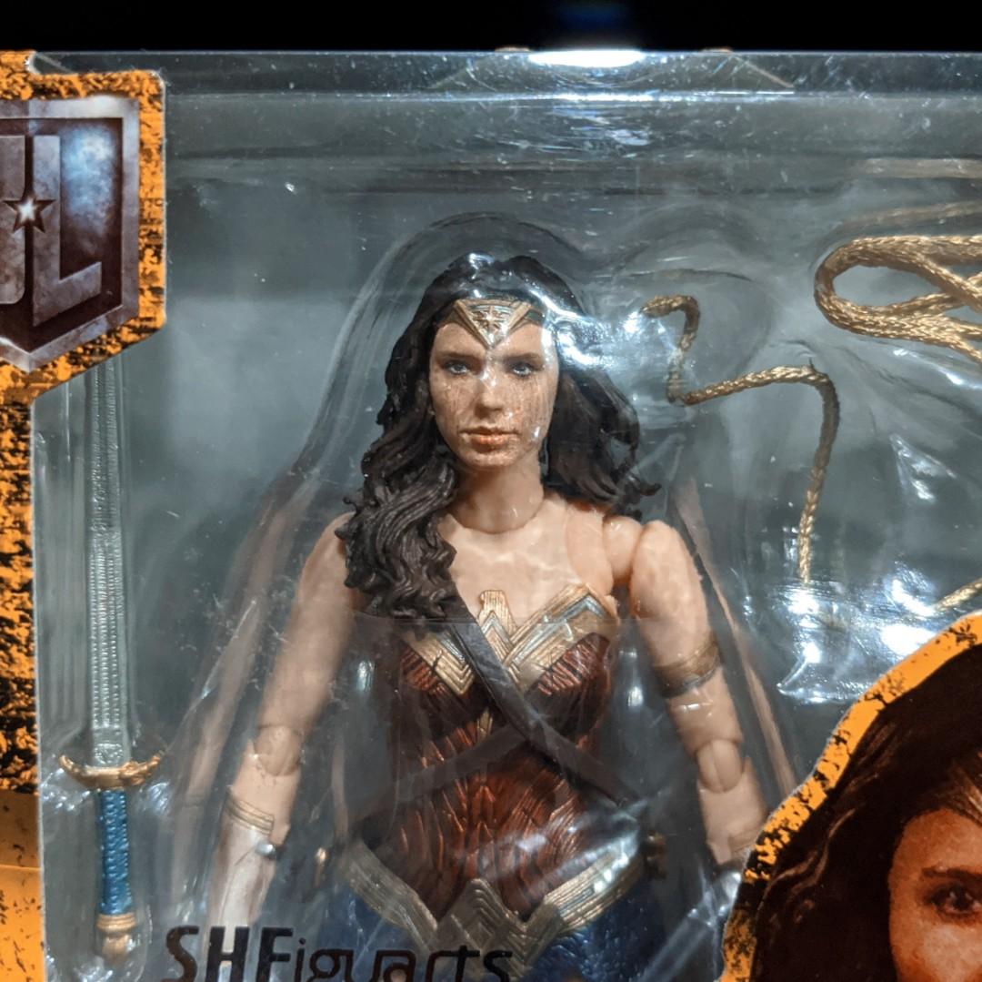 SHF Wonder Woman (Justice League Ver.), Hobbies & Toys, Toys & Games on ...