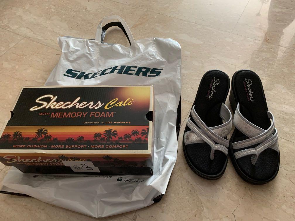 skechers cali memory foam