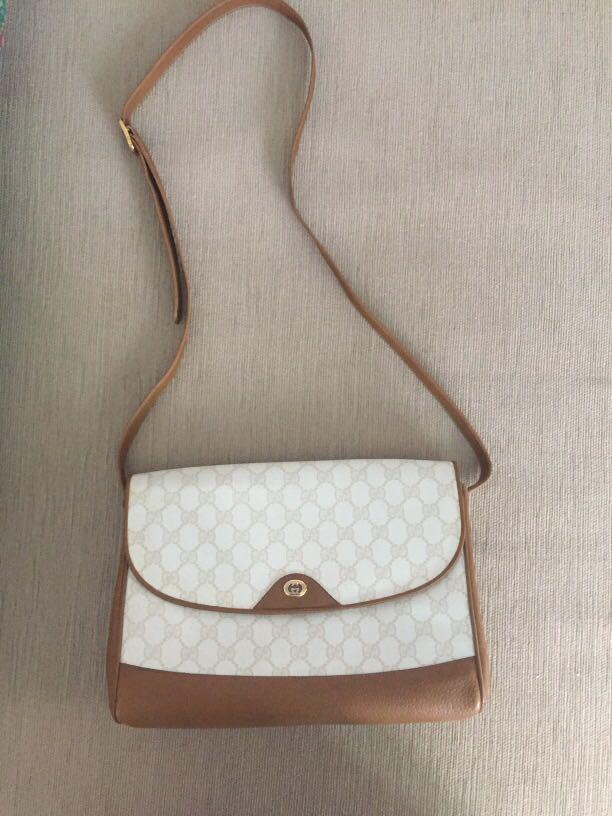 White vintage new arrivals gucci bag