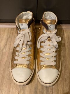（分類：）位於 。 由 lamxdee 提交（商品編號 1025180716，圖片 1）。簡介： 。