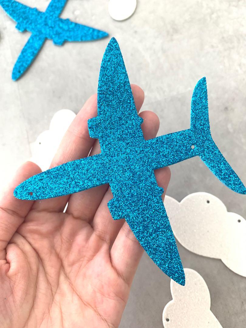Airplane and clouds glitter banner party plane party, Hobbies & Toys