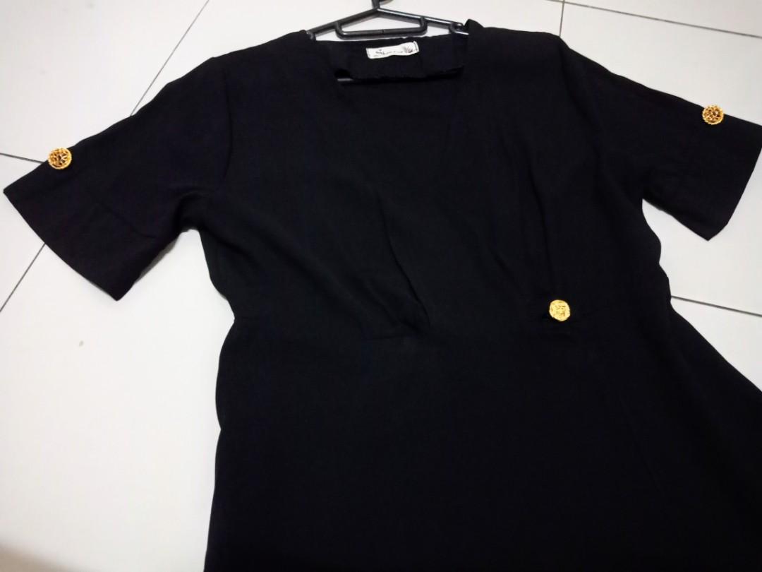Black wrap style vintage dress (Category: Dresses) located in Cebu City. Submitted by amarella (Listing ID 1027420144, Image 2). Description: can fil m-l.
