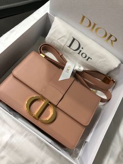 (Category: ) located in . Submitted by opulentluxe (Listing ID 1027361035, Image 1). Description: .