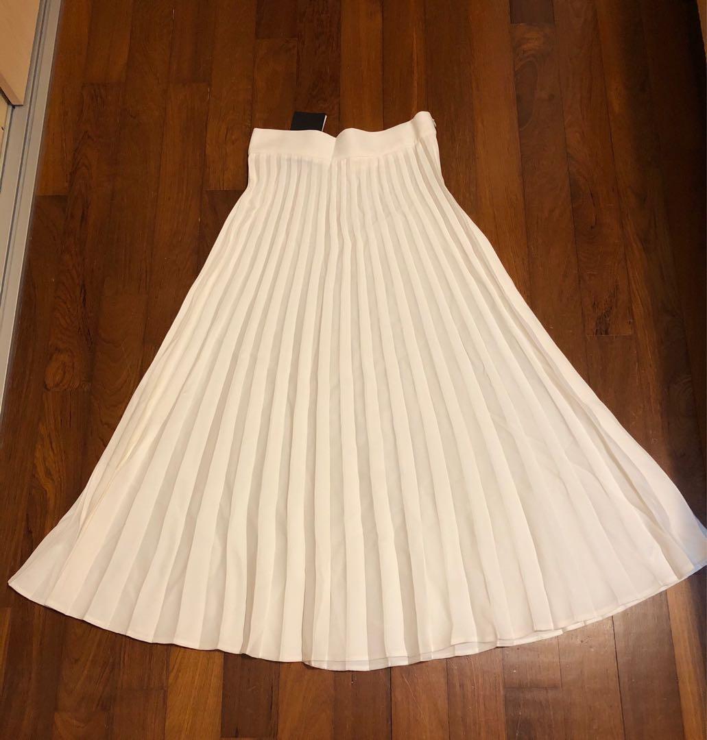 zara cream pleated dress