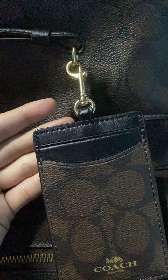 COACH LANYARD SIGNATURE CANVAS (Category: Sneakers & Footwear) located in Manila. Submitted by declutterxmicha (Listing ID 1027403567, Image 2). Description: authentic from HAWAII USA.