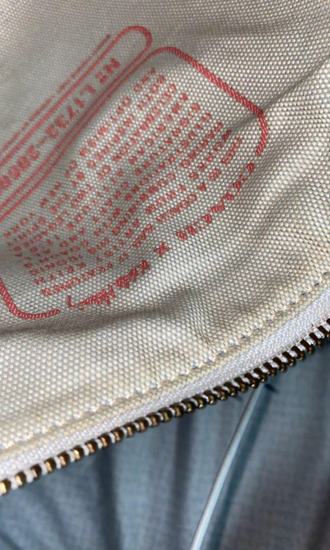 coach x keith haring turnlock (Category: Luxury Bags & Wallets) located in Manila. Submitted by declutterxmicha (Listing ID 1027388351, Image 3). Description: 9/10 di nagagamit 100% authentic good as new bought from hawaii .