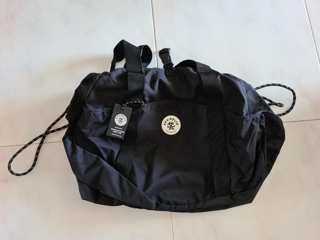 Crumpler gym bag discount