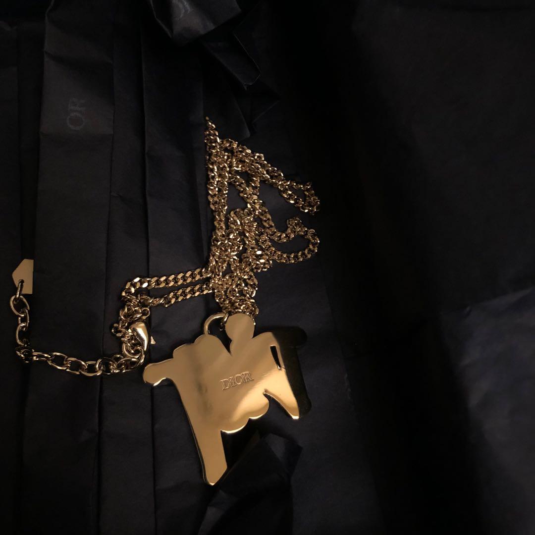 Dior and shop shawn pendant necklace