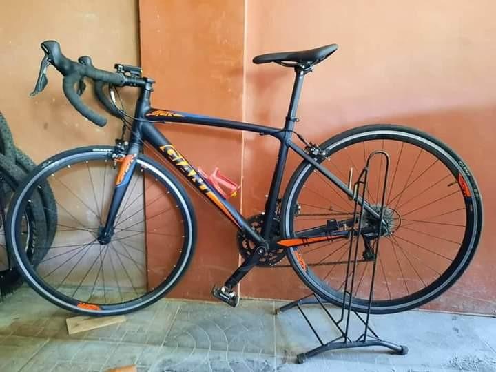 Giant SCR 2 Road Bike Sports Equipment Bicycles Parts