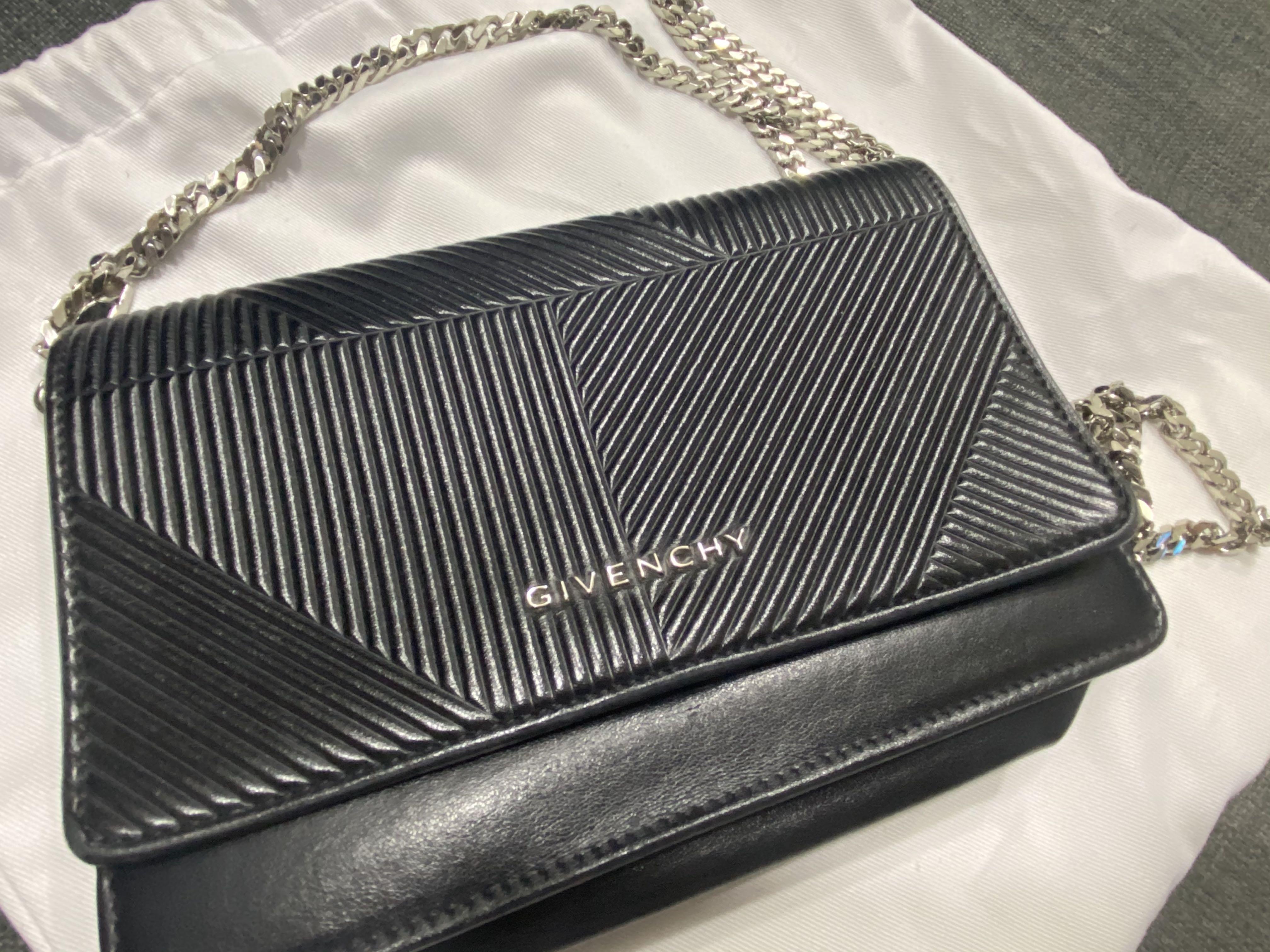 Givenchy wallet sales on chain