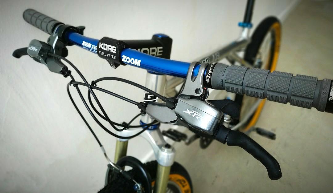 Gt Zaskar Le Xtr Retro Mtb Mountain Bike Retro Bicycle Bicycles Pmds Bicycles Mountain Bikes On Carousell