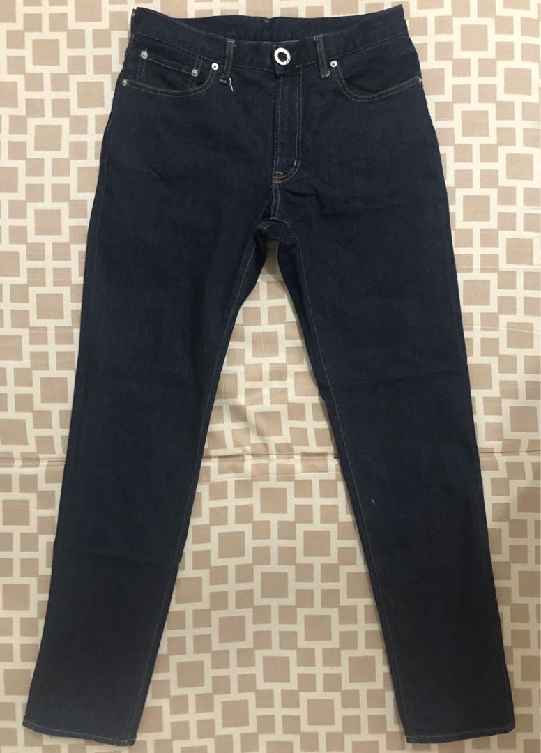 GU Slim Fit Jeans, Men's Fashion, Bottoms, Jeans on Carousell